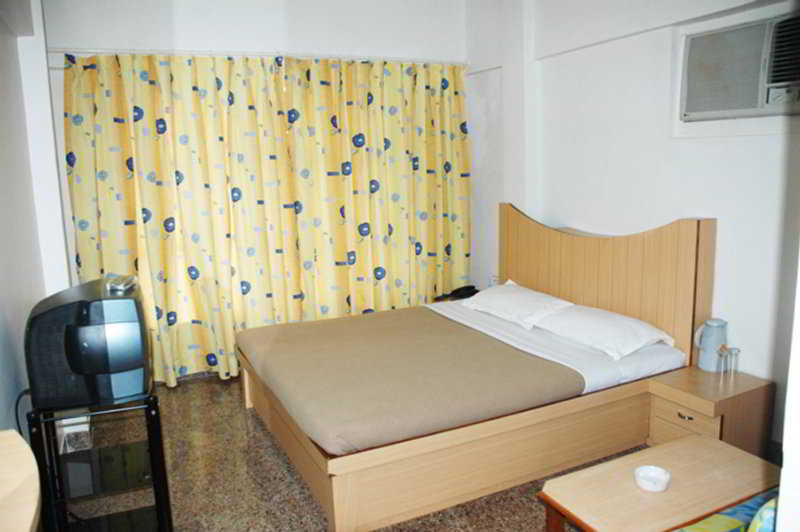 Columbus Bombay